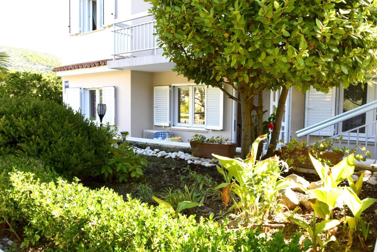 MiraMar Gardenn Apartmment Banjol Exterior foto